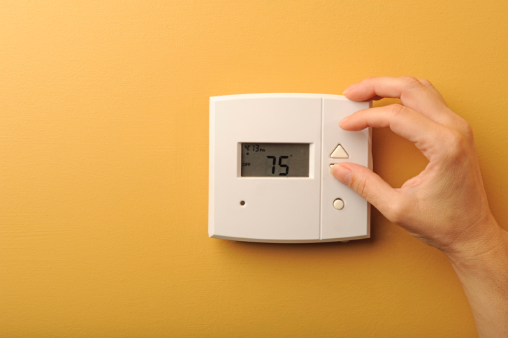 The Best Way to Set Your Air Conditioning Thermostat in High Temps
